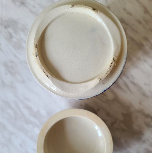 ๐ฉ๐ถ๐ป๐๐ฎ๐ด๐ฒ ๐๐ฎ๐ป๐ฑ๐ฝ๐ฎ๐ถ๐ป๐๐ฒ๐ฑ ๐๐ผ๐๐ฏ๐น๐ฒ ๐๐ผ๐ถ๐น๐ฒ๐ฟ - Picture 6 of 7